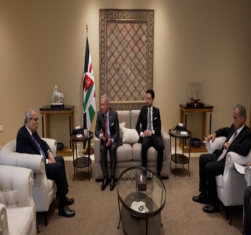 King meets with Lebanon PM, affirms Jordan’s support for Lebanese people