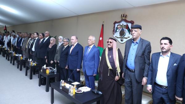 رئيس الديوان الملكي يلتقي أكثر من ألفي شخصية من وجهاء وأبناء وبنات مخيمات اللاجئين الفلسطينيين