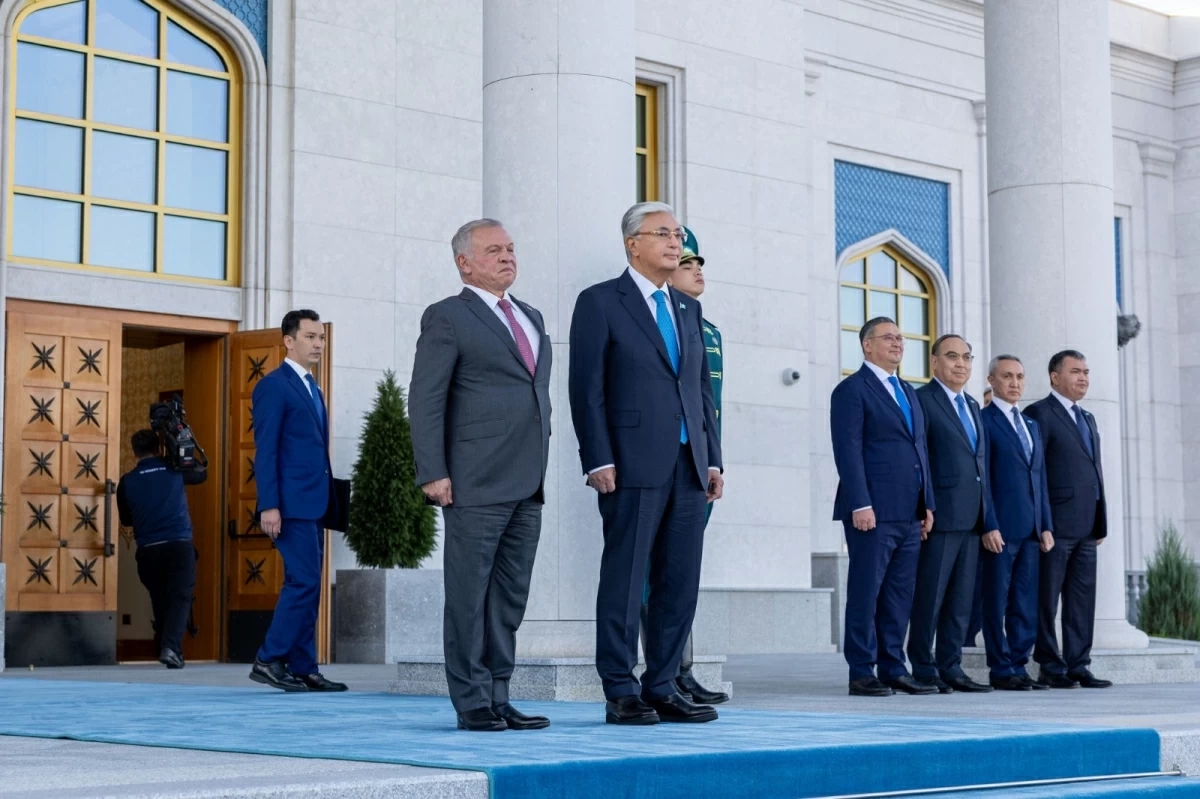 King arrives in Kazakhstan