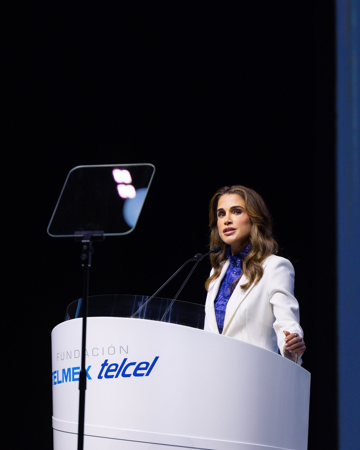 Queen Rania stresses need for a global shift in perspective in light of Gaza war at Mexico Siglo XXI conference