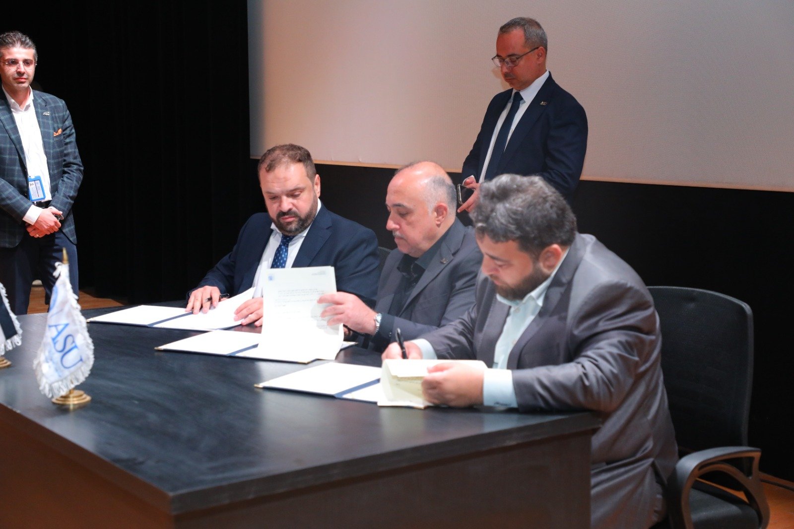 اختتام المسابقة الوطنية للبرمجة في جامعة العلوم التطبيقية الخاصة برعاية صاحبة السمو الملكي الأميرة سمية بنت الحسن