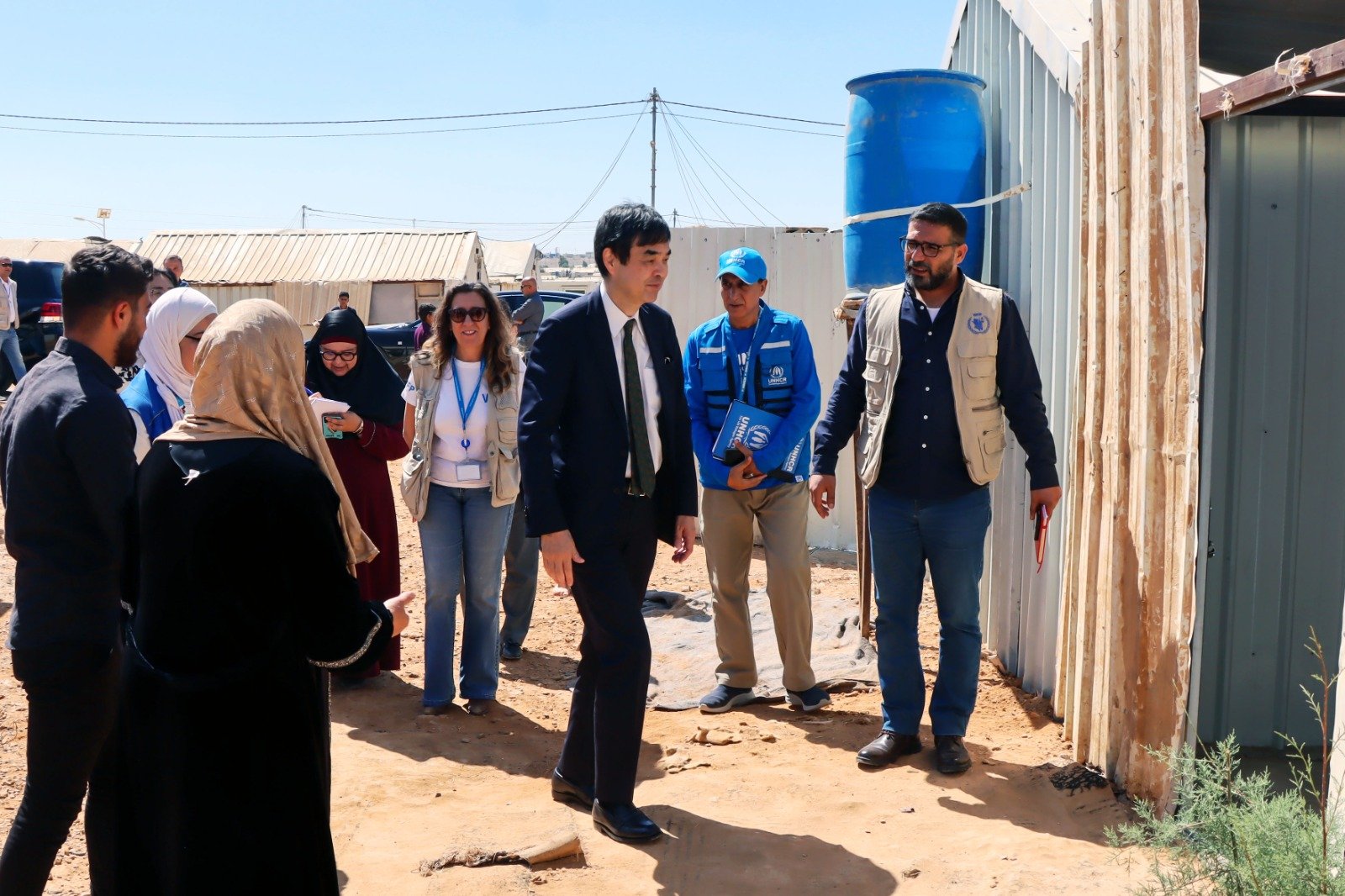 Japanese ambassador highlights strong partnership with WFP during visit to Azraq refugee camp