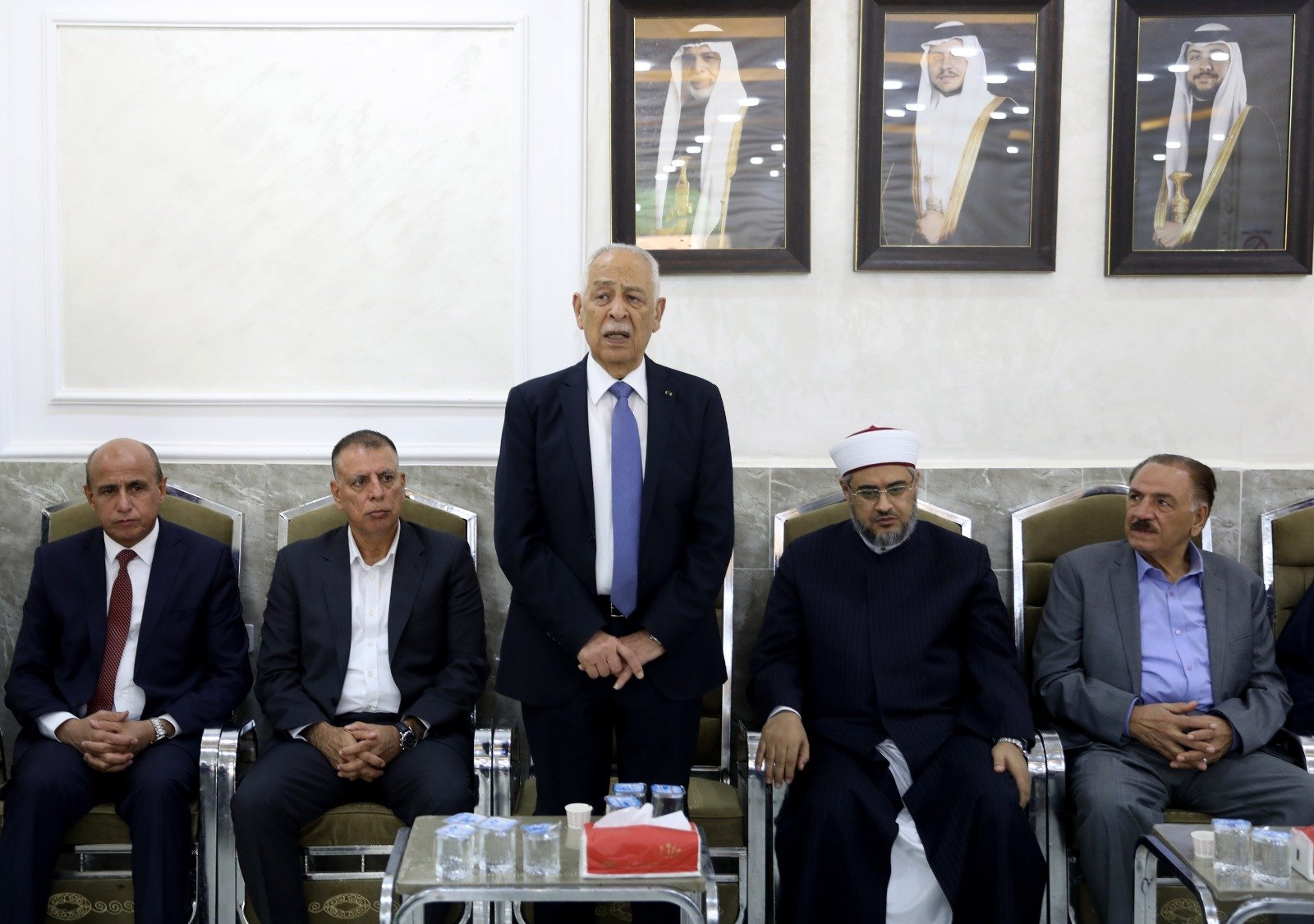 مندوبا عن الملك وولي العهد.. العيسوي يعزي عشائر الفراية والزيادين والمعايطة