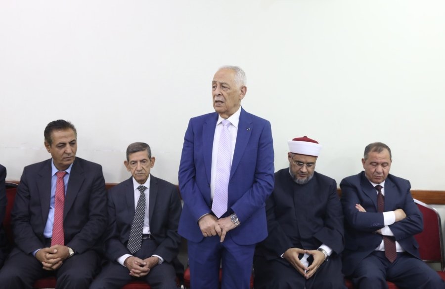 مندوبا عن الملك وولي العهد. العيسوي يعزي عشيرتي الدلابيح والعكور