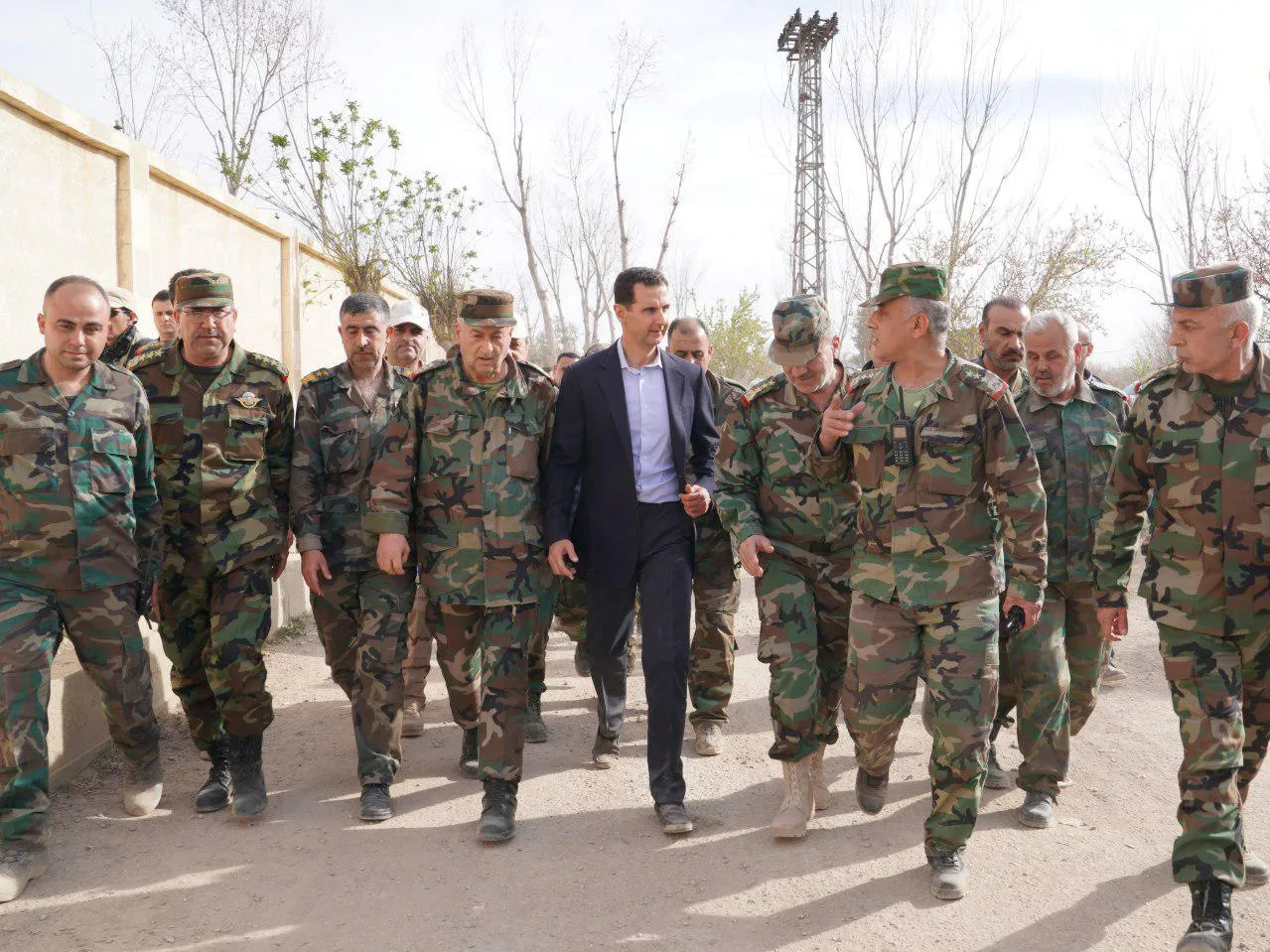 Syria to reinstate army officers who deserted Assad-era forces