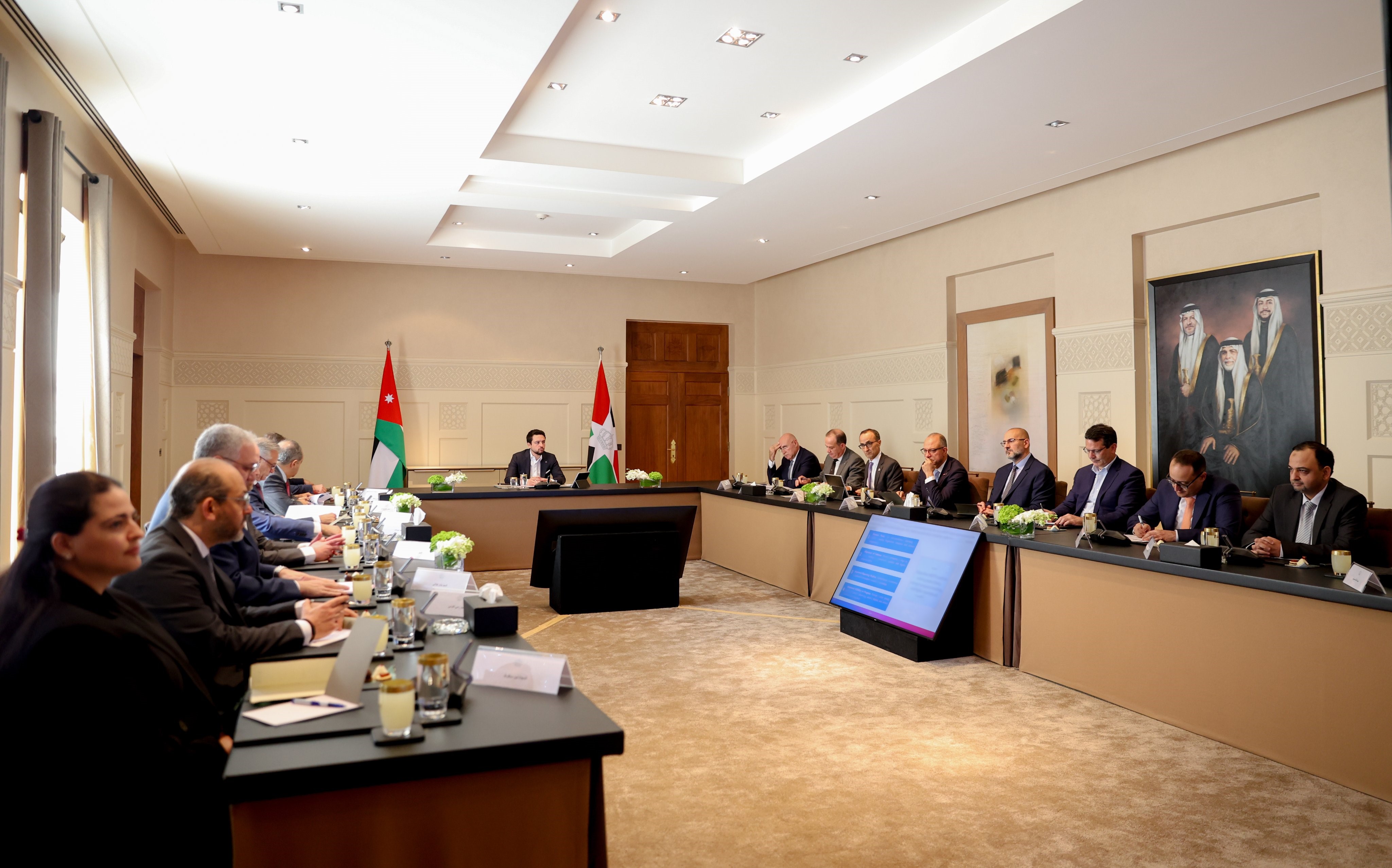 Regent chairs National Council for Future Technology meeting, reviews progress of council projects