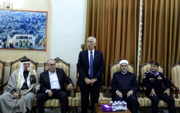 مندوبا عن الملك وولي العهد .. العيسوي يعزي القطيشات والشريف