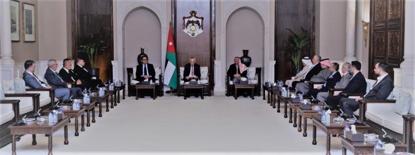 العيسوي يلتقي وفدا من أبناء عشيرة الكردي