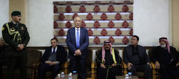 مندوبا عن الملك وولي العهد .. العيسوي يعزي الخلايلة والعواملة