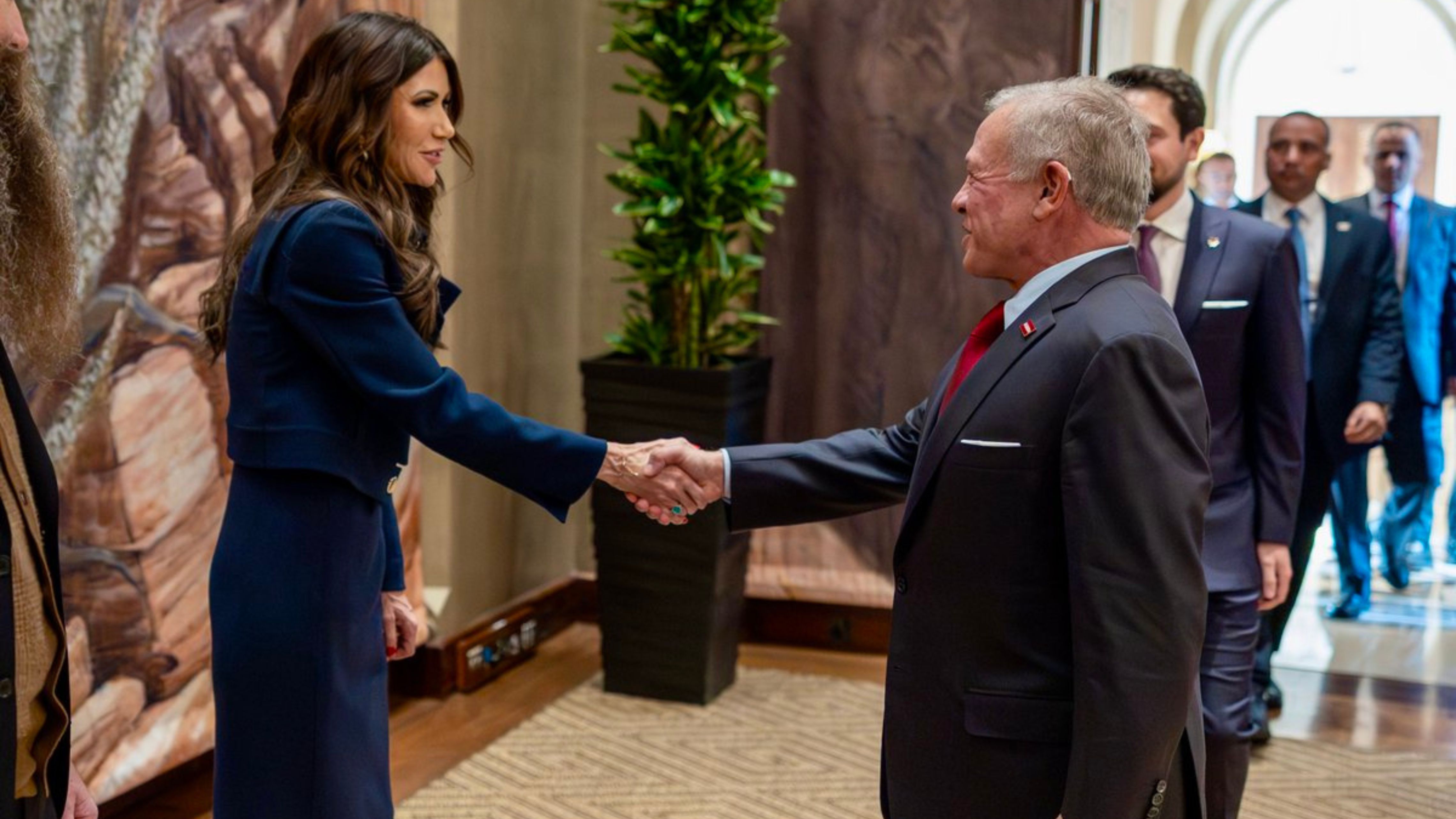 King, US secretary of homeland security discuss cooperation