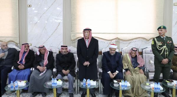 مندوبا عن الملك وولي العهد .. العيسوي يعزي عشيرتي الخضير وأبو زيد