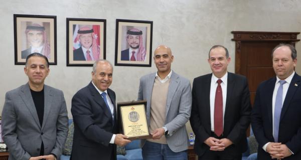 Zain Jordan pledges JD 3 mln to expand Wi-Fi in 1,500 public schools