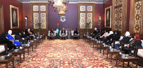 العيسوي يلتقي فعاليات مجتمعية تطوعية