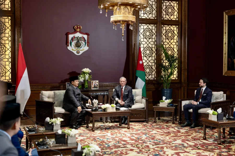 King, Indonesia president hold talks at Basman Palace