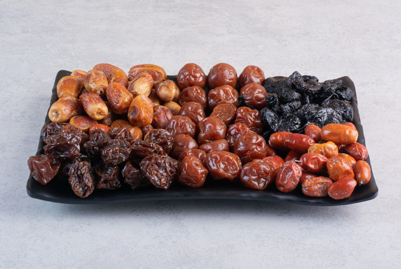 Dried dates vs. fresh dates: Unveiling the nutritional differences