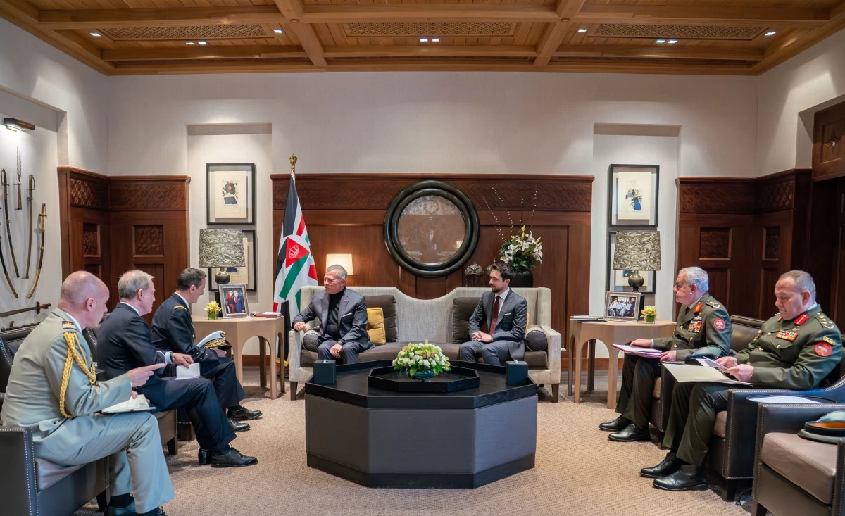 King meets with France chief of defence staff