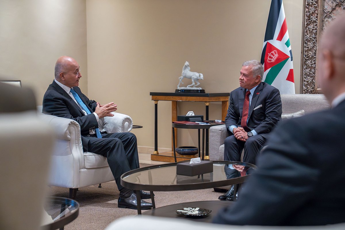 King receives UN high commissioner for refugees