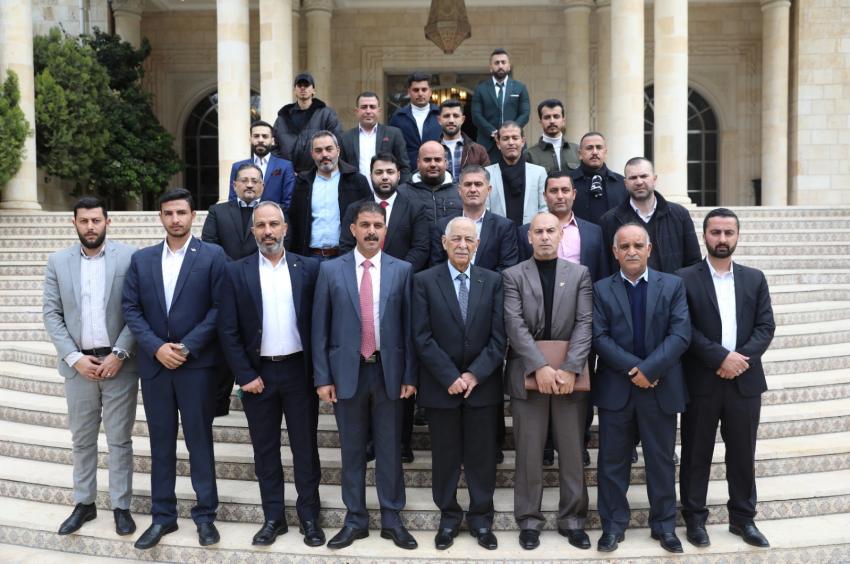 العيسوي يلتقي وفدا شبابيا