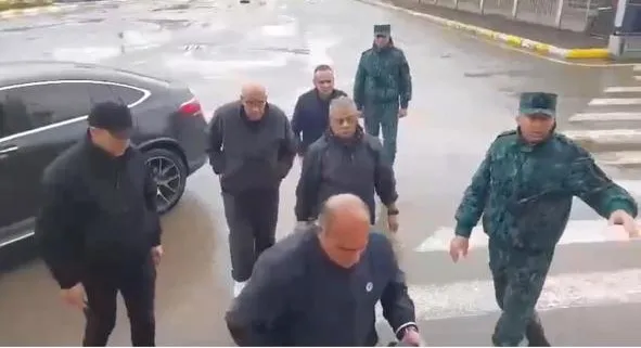 Jordanian embassy staff evacuated from Iran via Azerbaijan’s Astara crossing, video shows