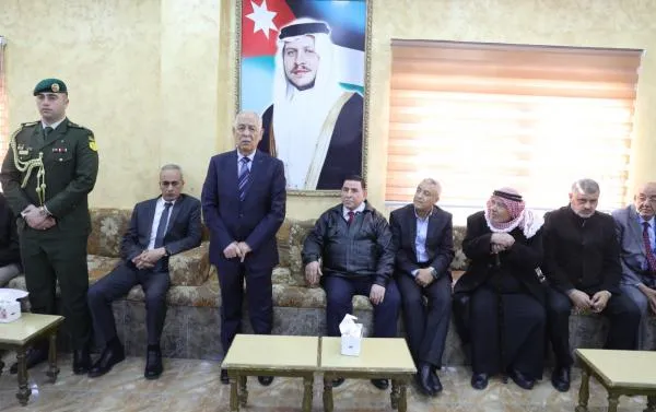 العيسوي يعزي عشيرة الطعاني والسفير الفلسطيني