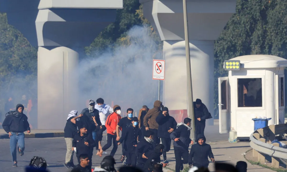 Baghdad's Green Zone locked down after protestors attempt breach