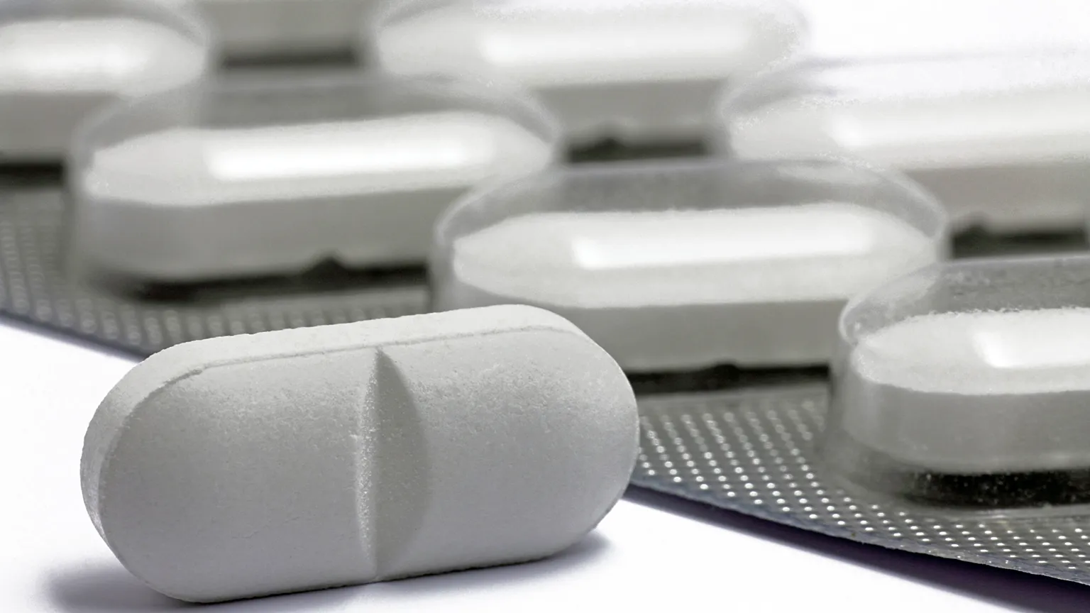 European health officials warn against dangerous "Paracetamol challenge"