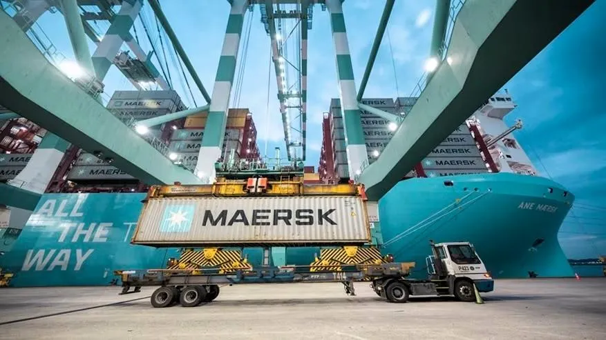 Maersk suspends shipping services due to Iran war