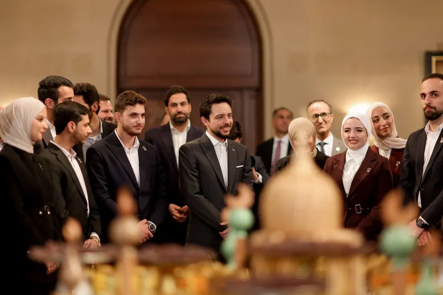 Crown Prince meets with fifth cohort of Al Hussein Fellowship programme