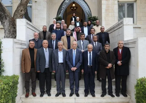 العيسوي يلتقي وفدا من أبناء عشيرة الرتيمة