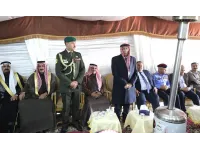 مندوبا عن الملك وولي العهد .. العيسوي يعزي عشيرة أبو دلبوح وآل بدر