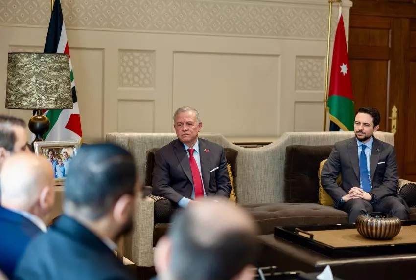 King receives Syrian delegation participating in Higher Coordination Council ministerial meetings