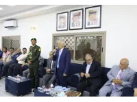 مندوبا عن الملك وولي العهد .. العيسوي يعزي عشيرة الفريحات