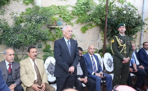 مندوبا عن الملك وولي العهد .. العيسوي يعزي عشيرتي الغزو والزيود -بني حسن