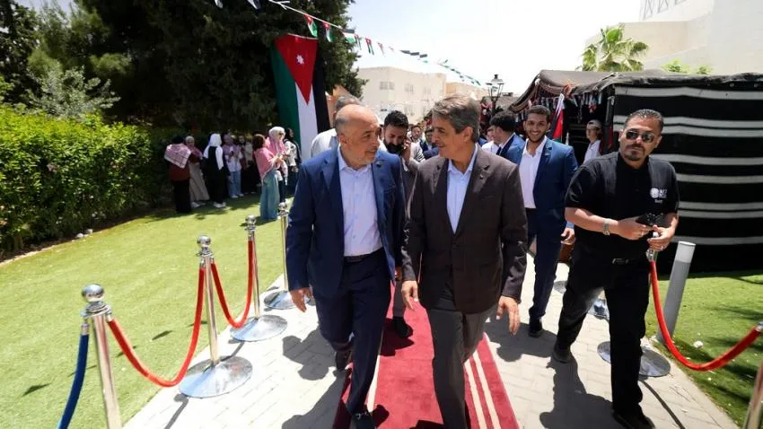 وزير الشباب يرعى فعاليات حفل عيد الاستقلال ومعرض الجاليات في العلوم التطبيقية