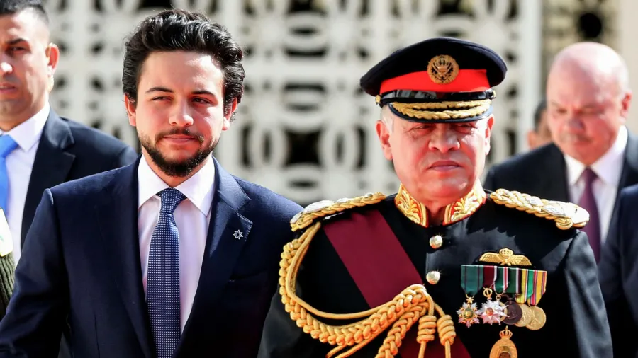 King, Crown Prince receive cables on 80th Independence Day