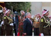 King bestows medals on Jordanian institutions, individuals on 80th Independence Day