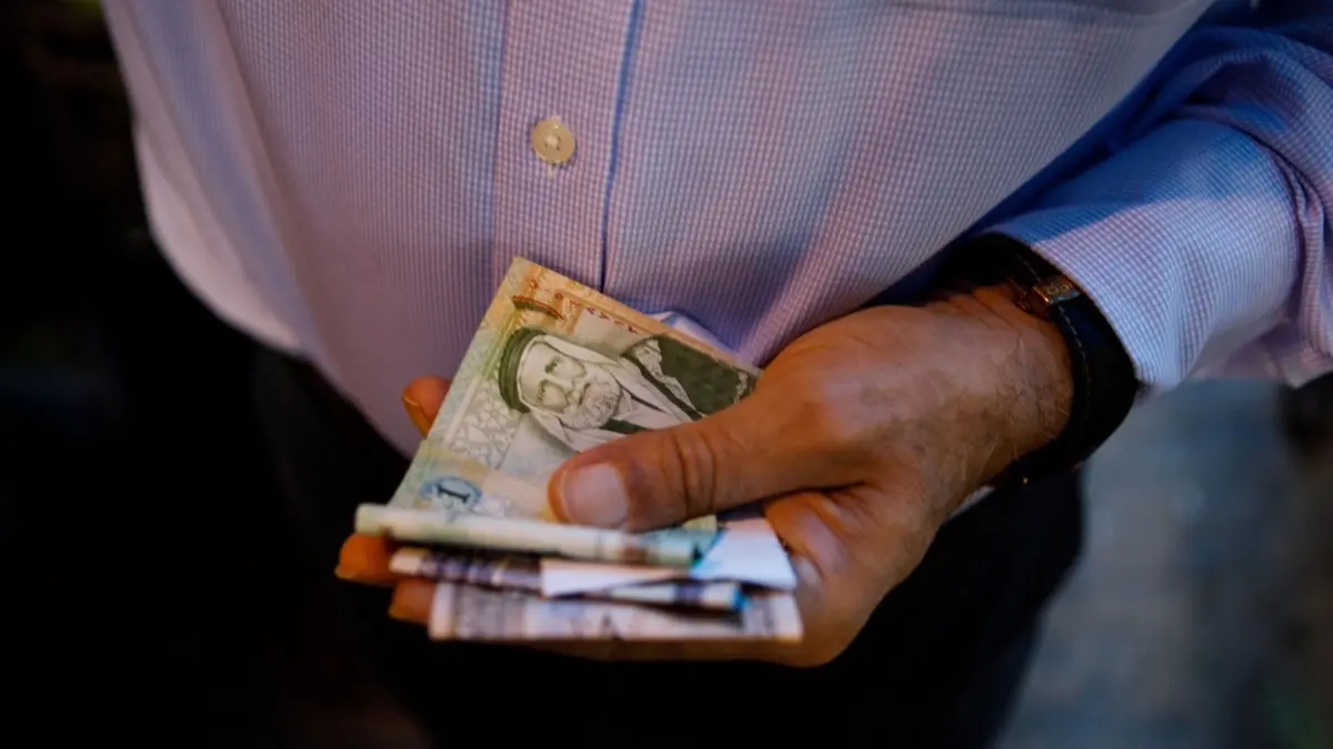 Labor Watch welcomes public sector pay raise, calls for private sector wage review