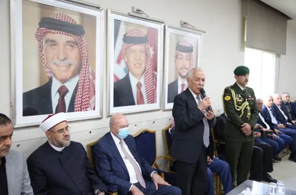 مندوبا عن الملك وولي العهد .. العيسوي يعزي الصرايرة والديك
