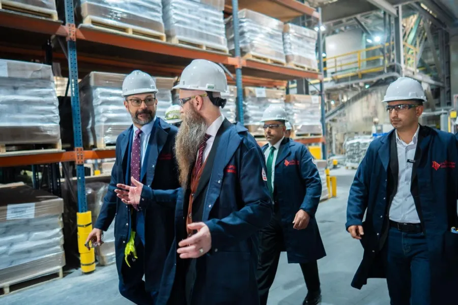 U.S. ambassador visits Jordan Bromine Company, highlighting bilateral economic ties