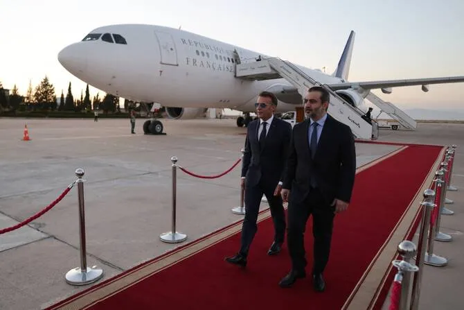 Syria president hails France’s ‘constructive role’ in transition as Macron visits