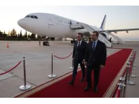 Syria president hails France’s ‘constructive role’ in transition as Macron visits
