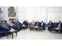 مندوبا عن الملك وولي العهد.. العيسوي  يعزي  بوفاة الإعلامي  سلطان الحطاب