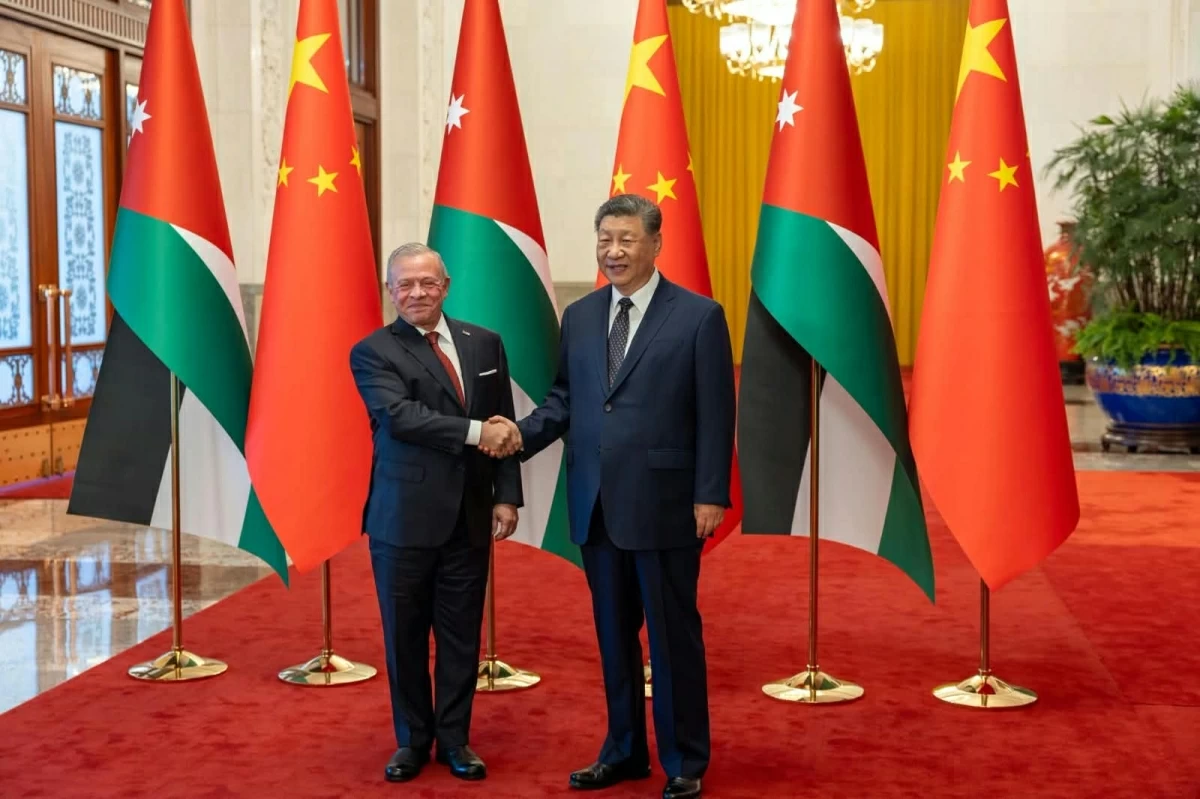 King holds talks with China president