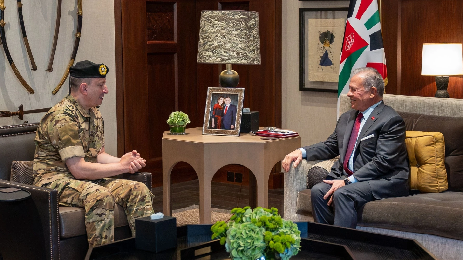 King receives Lebanese army chief