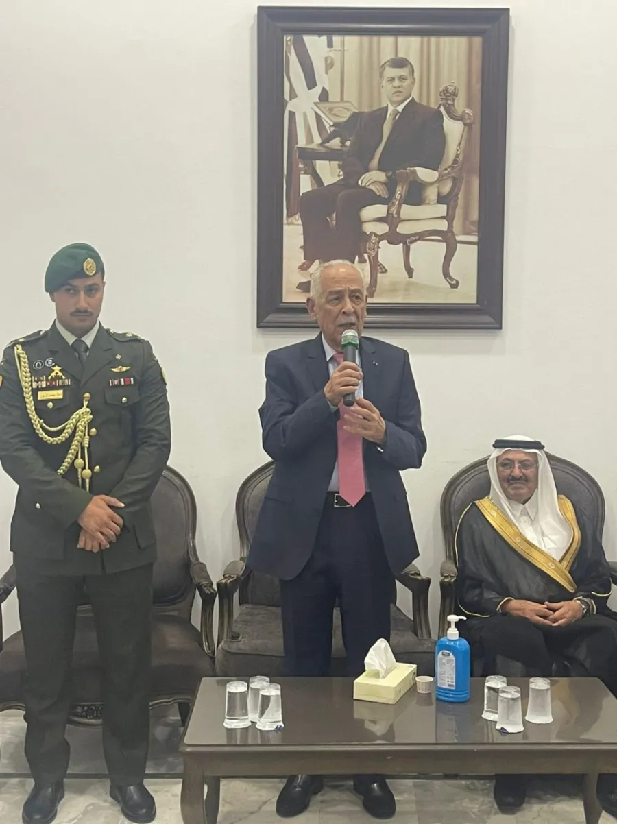 مندوبا عن الملك وولي العهد .. العيسوي يعزي عشيرة الرواشدة