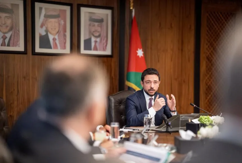 Crown Prince urges intensified efforts to address economic consequences of regional instability