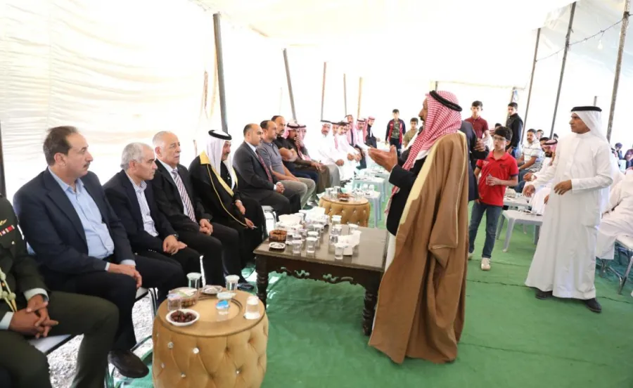 مندوبا عن الملك وولي العهد .. العيسوي يعزي قبيلتي الحويطات وبني صخر وعشيرة الدباس
