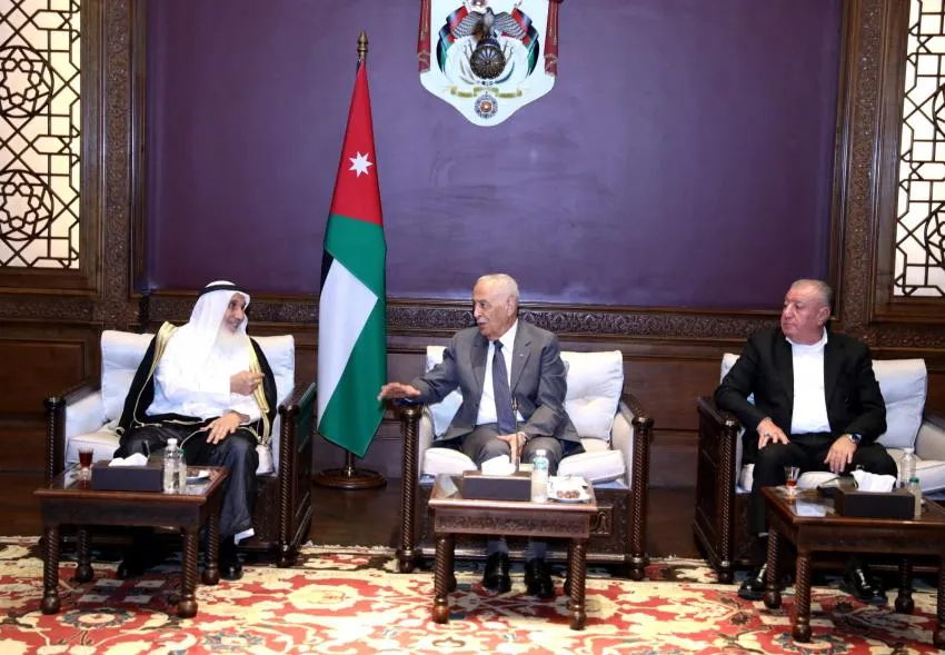 العيسوي يلتقي وفدا من أبناء عشيرة آل أبو السل