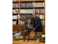 قشوع يستقبل رئيس الديوان الملكي الهاشمي يوسف العيسوي ويهديه كتابه السادس والعشرين «هندسة الطاولة السياسية»