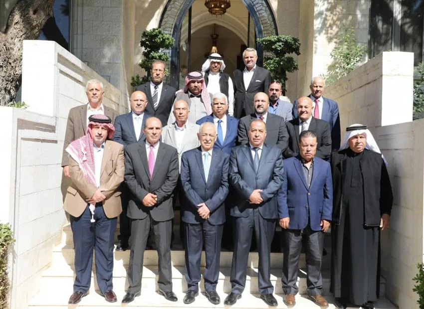 العيسوي يلتقي وفدا من أبناء عشيرة الدباس